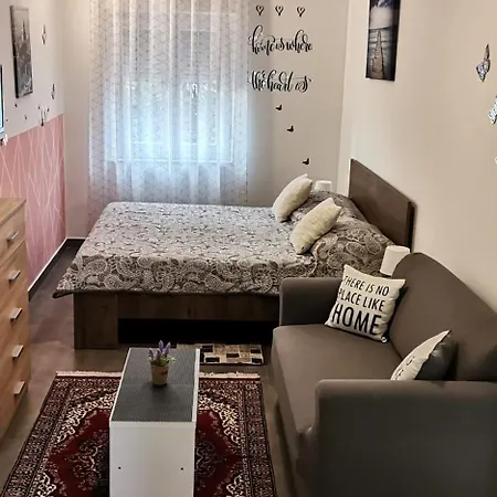 Matija Apartman *